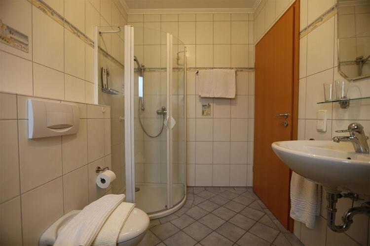 Holiday Flat With Idyllic Garden In Daun Eksteriør bilde