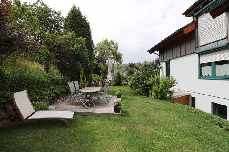 Holiday Flat With Idyllic Garden In Daun Eksteriør bilde
