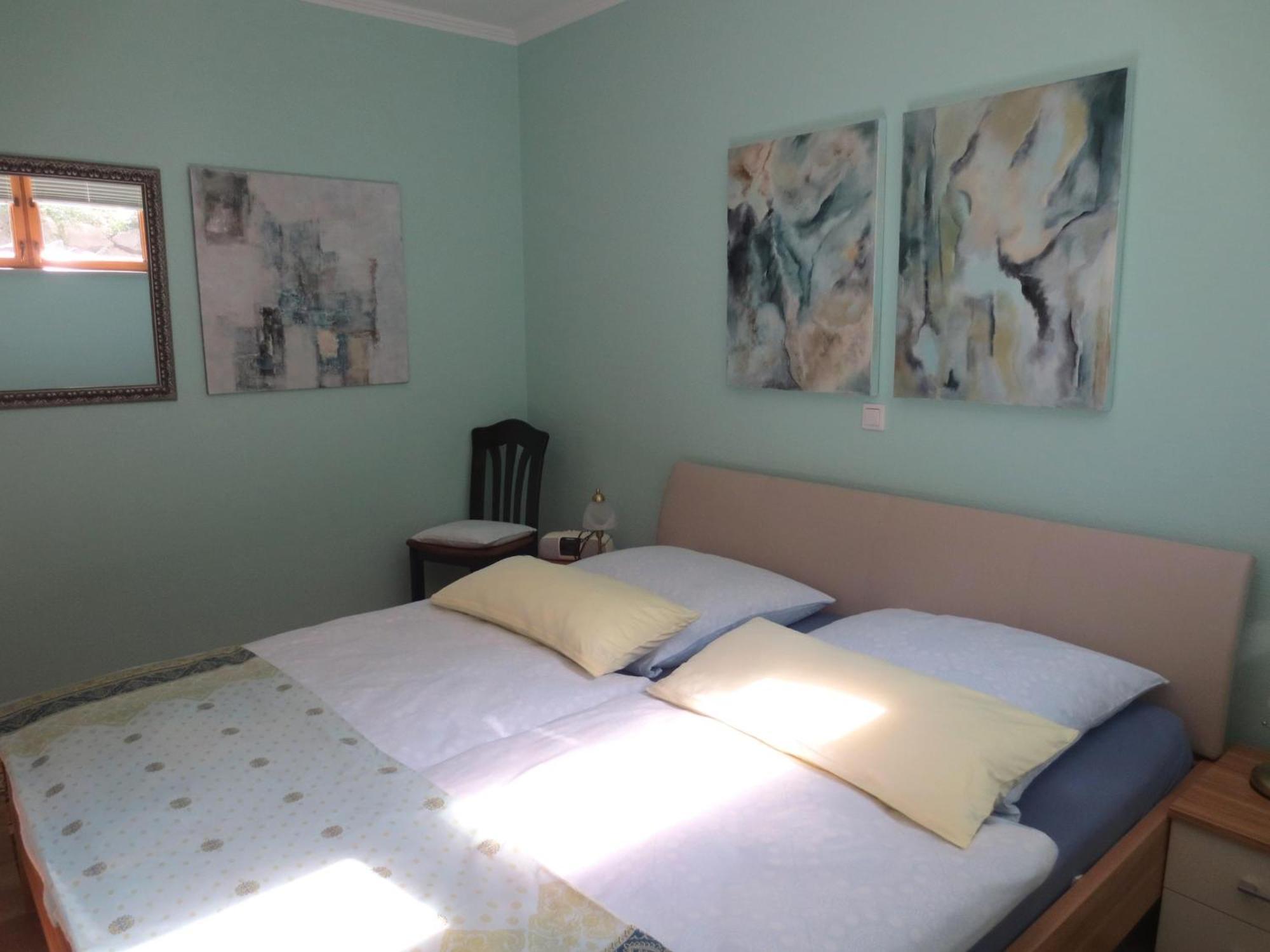 Holiday Flat With Idyllic Garden In Daun Eksteriør bilde